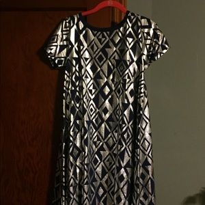 Elegant extra small Carly